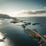 Rotas cênicas da Noruega, entre fiores e montanhas