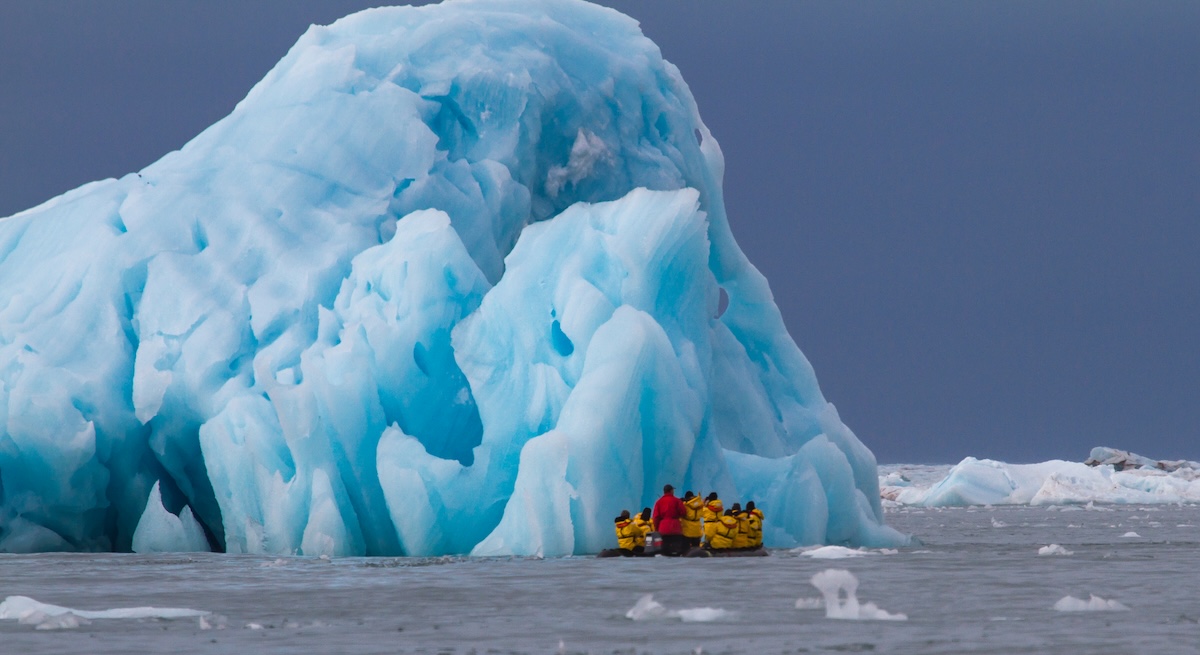 Svalbard, Navegação entre Icebergs
