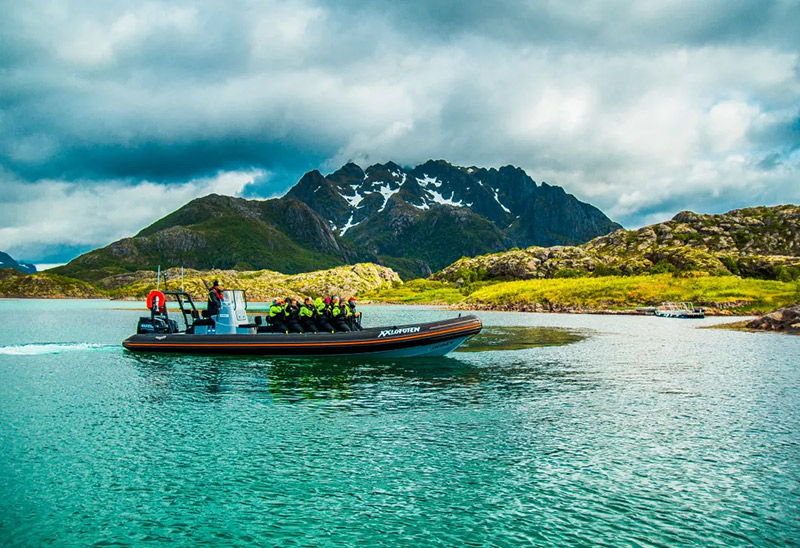 private-rib-boat-experience-lofoten-noruega-sea-eagle-rib-safari-photo-xxlofoten
