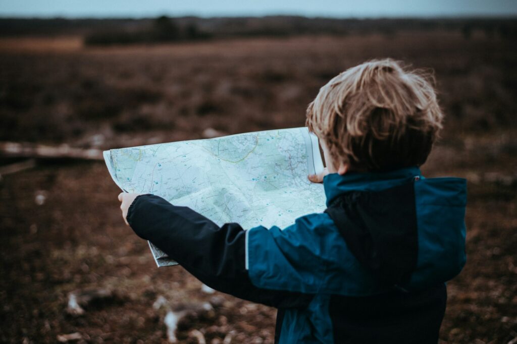annie-spratt-kzo9xqmo_ta-unsplash-viagem-com-criancas-scaled