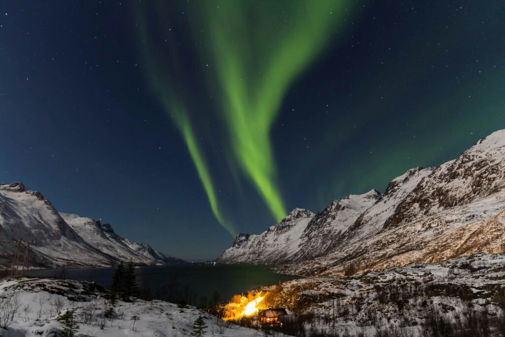 ersfjord-tromso-tromso-noruega-bjorn-are-with-andreassen-okgyv1lljsq-unsplash