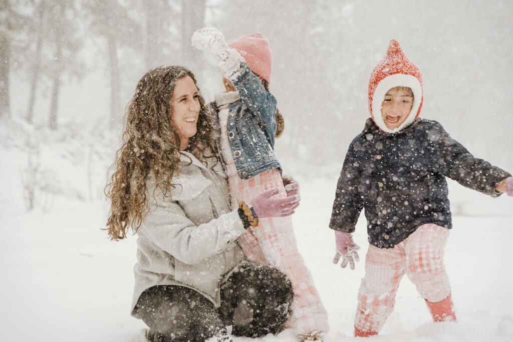 josue-michel-8jefw3incyq-unsplash-viagem-com-criancas-scaled