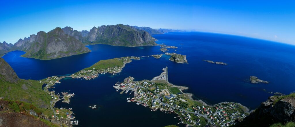 lofoten-island-noruega-frantisek-duris-odowsr99gya-unsplash-scaled