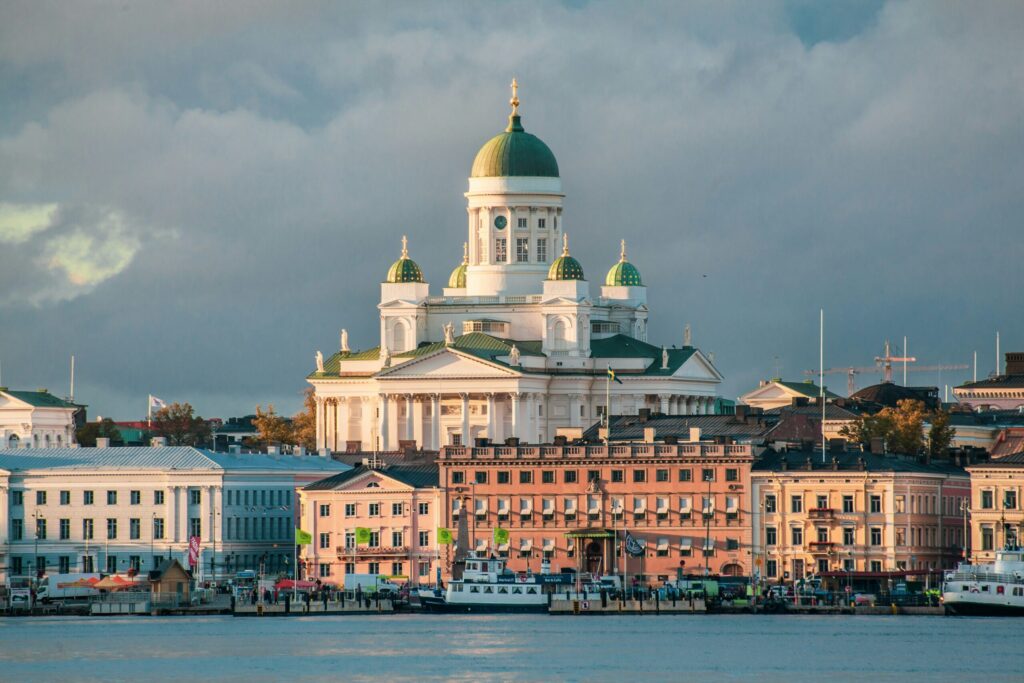 tapio-haaja-bpdjvls-h-0-unsplash-scaled