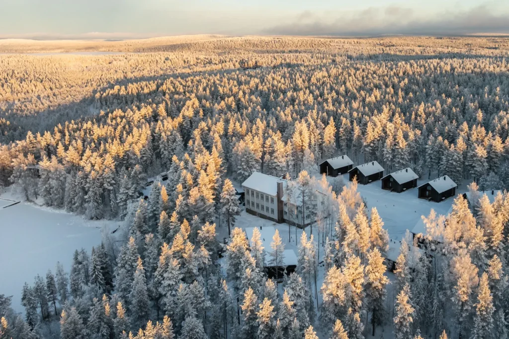 Vista aérea Skýra Retreat FORN