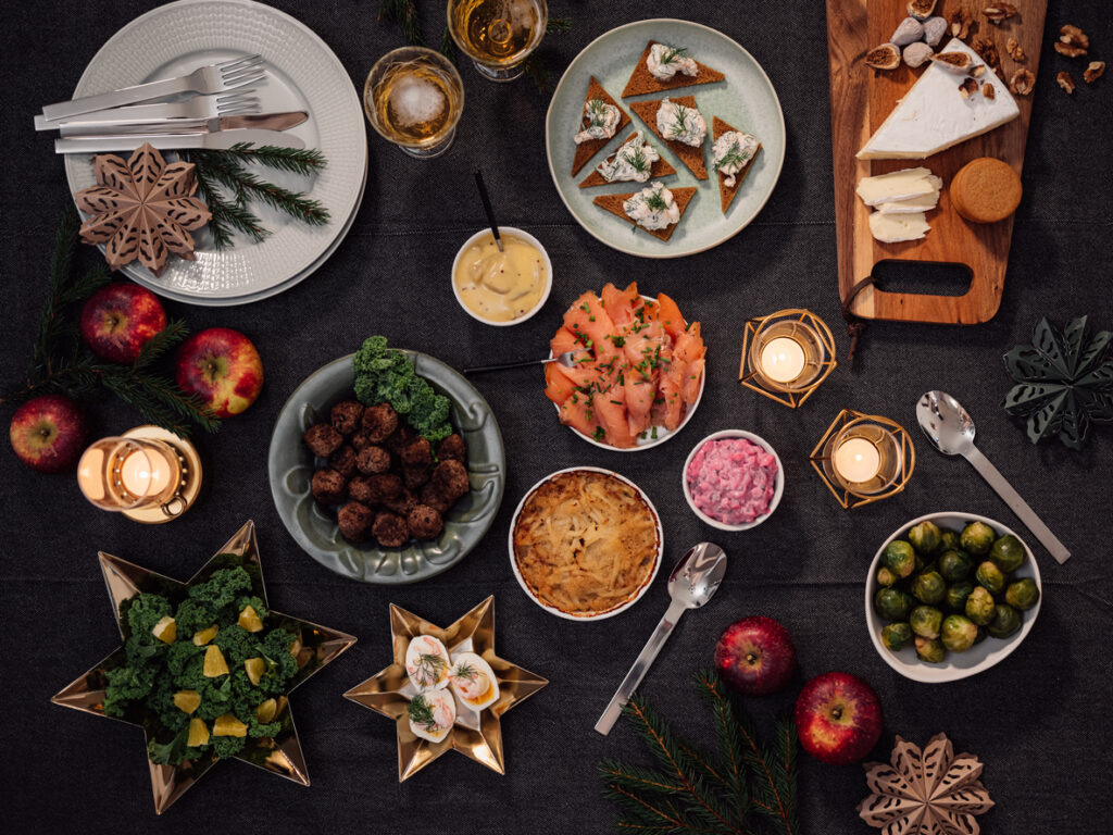 Um tradicional Smörgåsbord sueco.