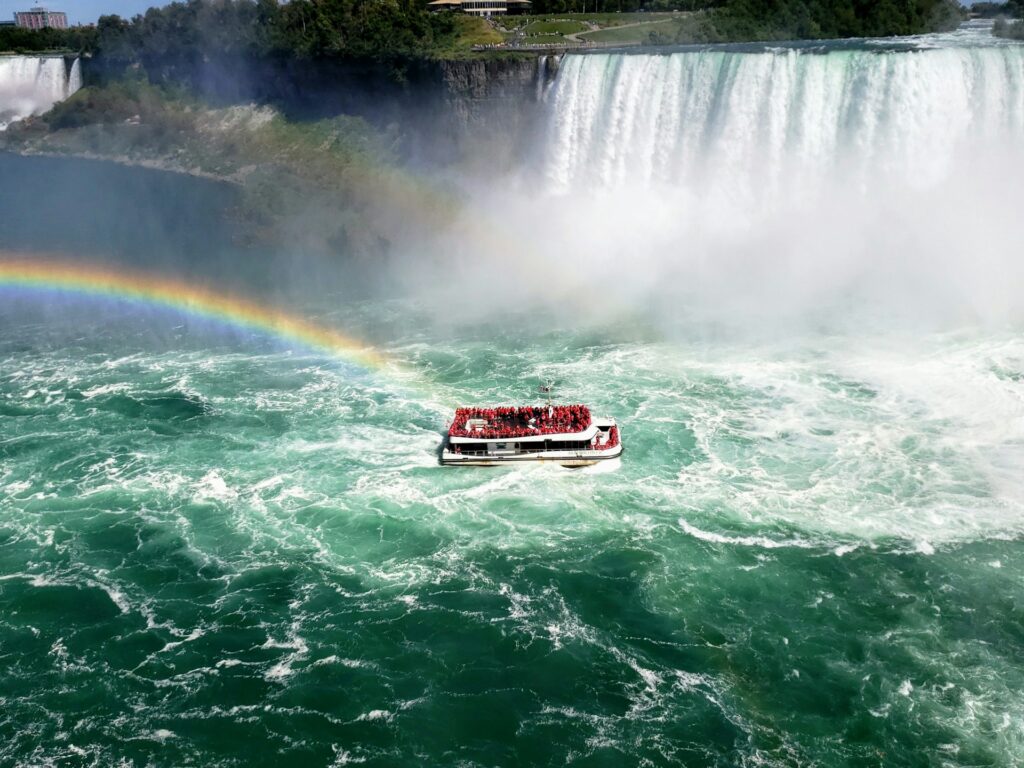 Navegação em Cataratas do Niágara - Canadá