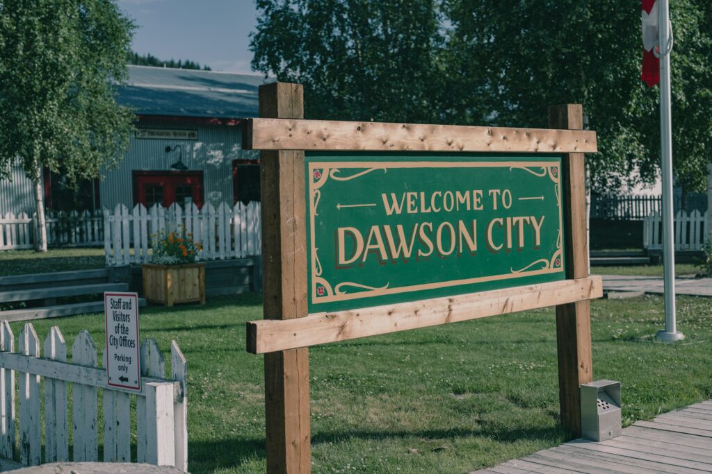 Placa de Dawson City Canadá