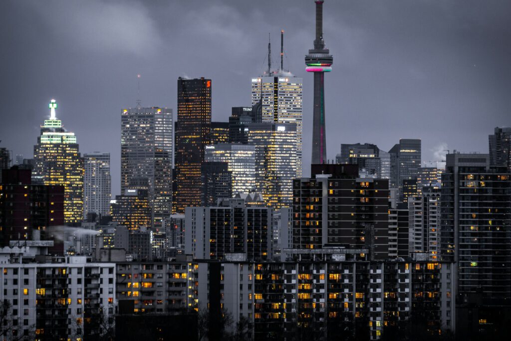 Toronto skyline durante a noite - Canadá