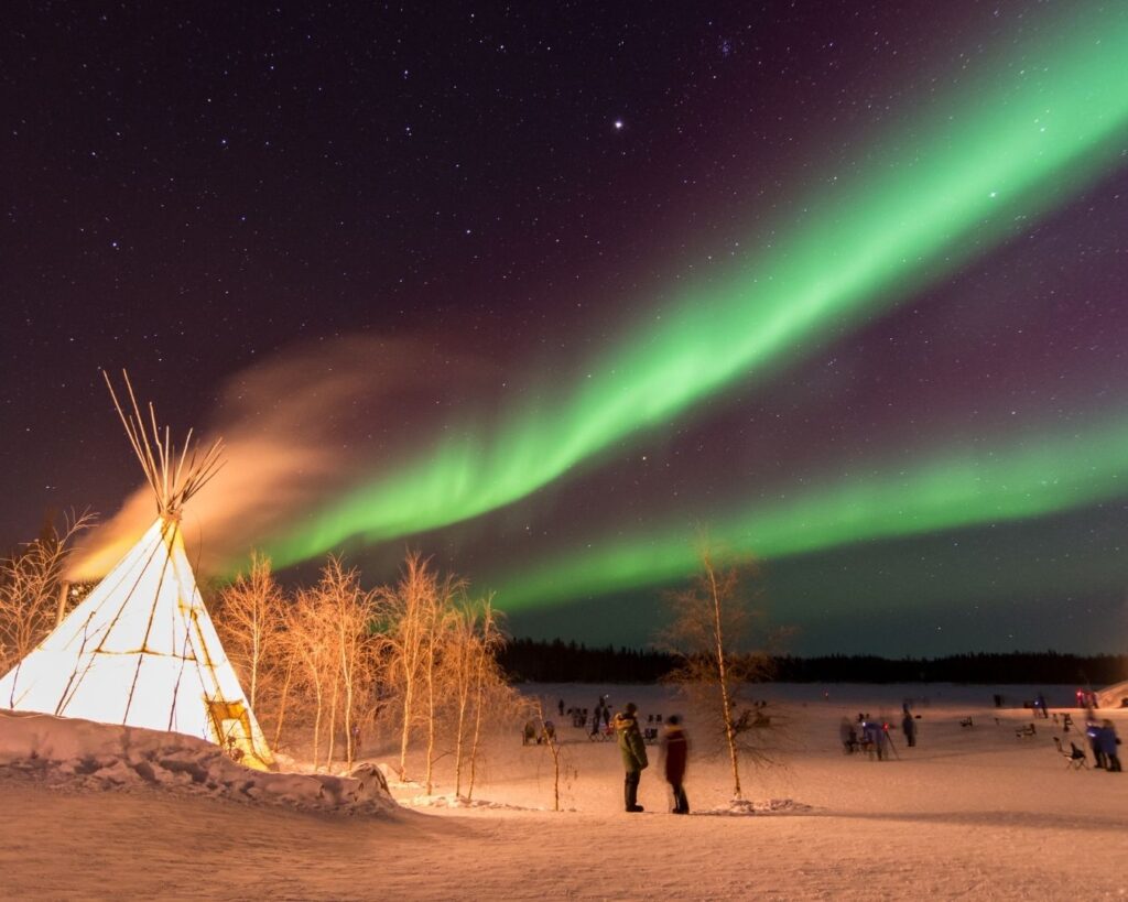 Aurora Boreal em Yellowknife, Canadá 
