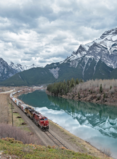Rota cênica no Rocky Mountaineer – destaque