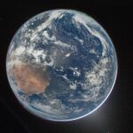 Foto da Terra vista do espaço com duas Auroras – NASA Reid Wiseman