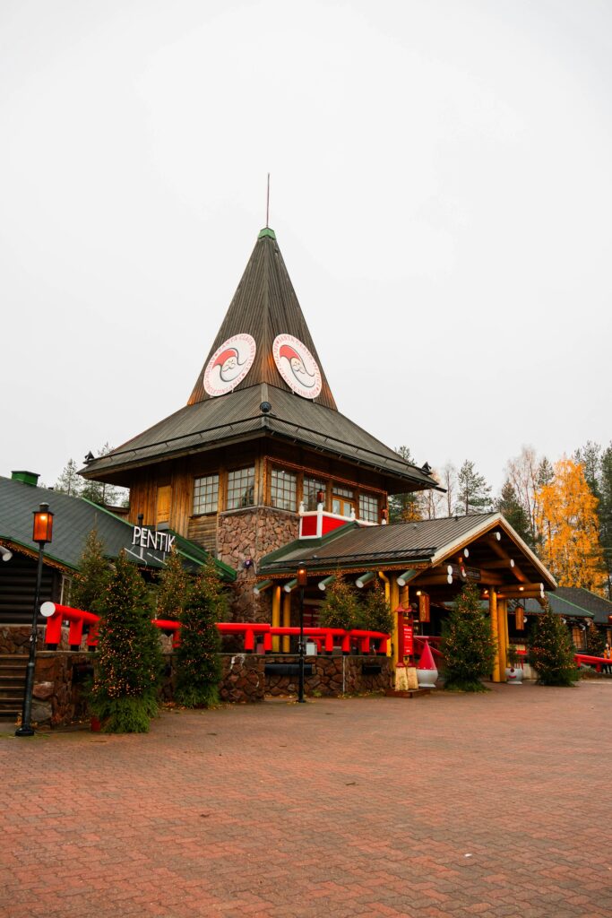 Vila do Papai Noel Santa’s Village em Rovaniemi Finlândia
